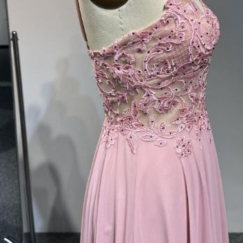 Picture of A-Line Open Back Floor-length Tulle Prom Lace Embroidery