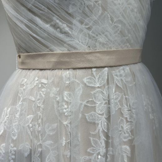 Picture of A-Line Waistband Train Lace Wedding Embroidery