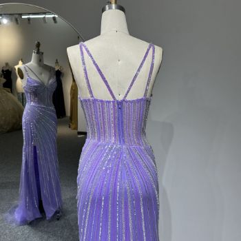 The (back) bodice of this dress - ​​this double-strap, high-slit evening gown in cool-toned lilac